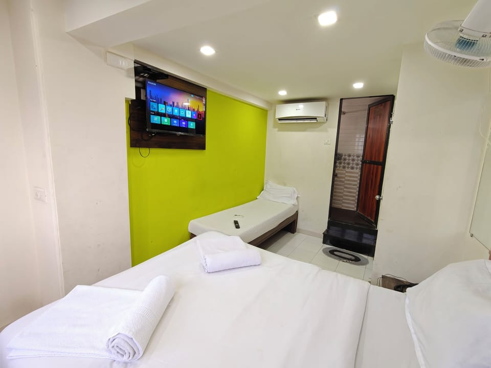 Deluxe Double Room | Free WiFi
