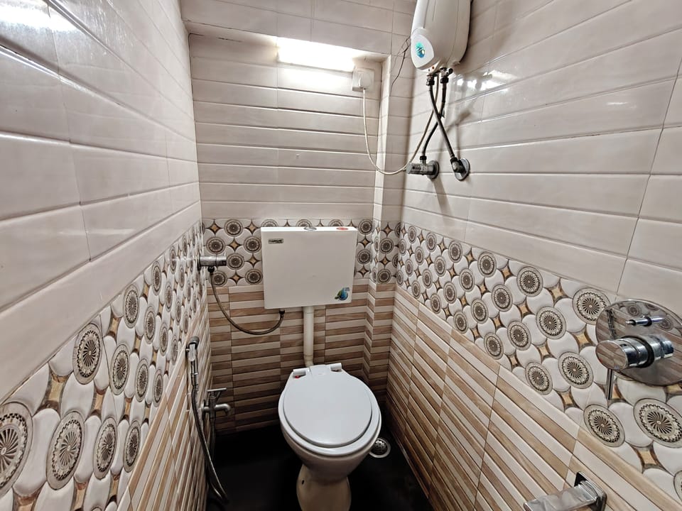 Deluxe Double Room | Bathroom