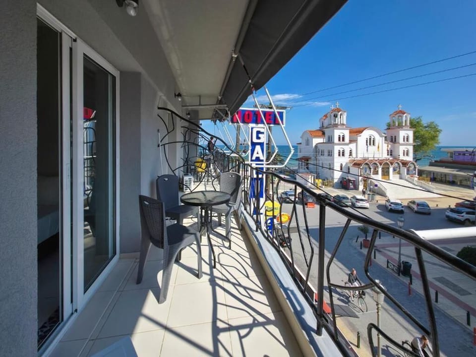 Double Room, Balcony, Sea View | Property grounds