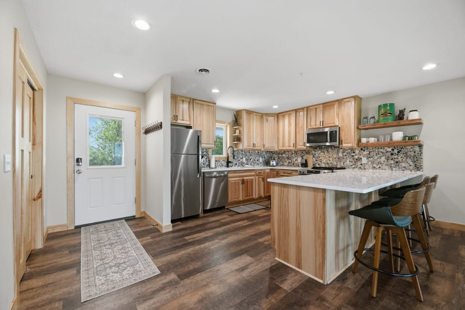 House, 3 Bedrooms | Private kitchen | Fridge, oven