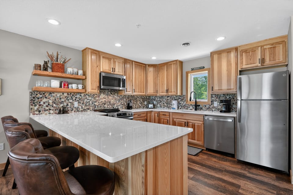 House, 3 Bedrooms | Private kitchen | Fridge, oven