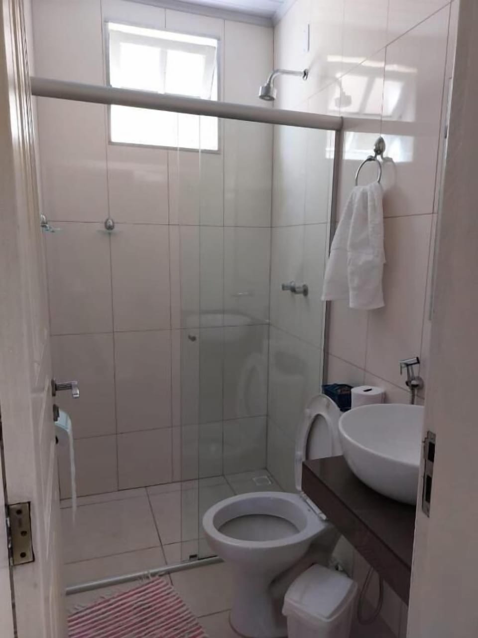 Towels, soap, shampoo, toilet paper