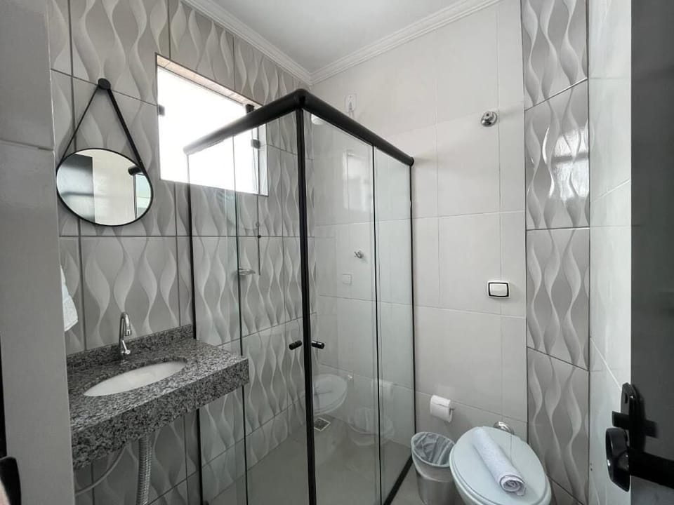 Double Room, 2 Twin Beds, City View | Bathroom