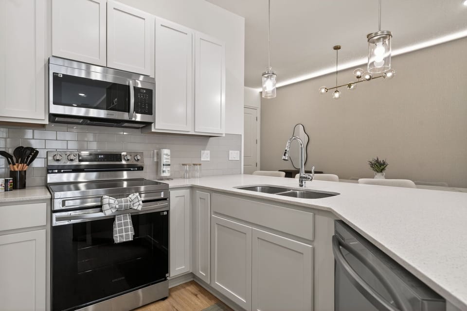 Fully-equipped kitchen