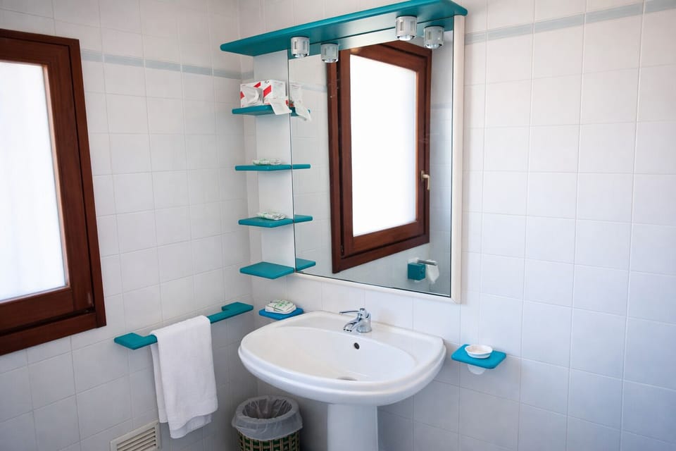 Double Room, Balcony | Bathroom