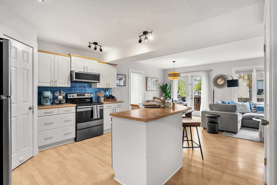 Open Concept Designer Kitchen