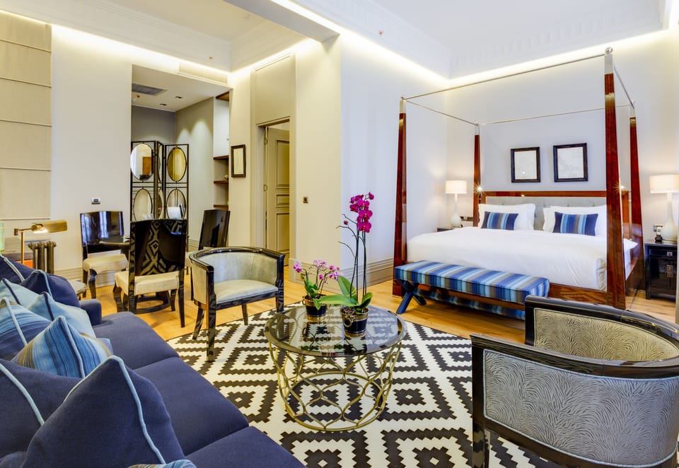Deluxe Room, City View | Living area | LCD TV