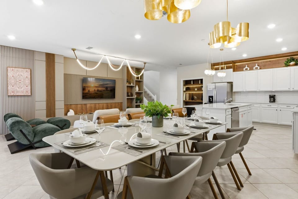 House (Multiple Bedrooms) | Dining room