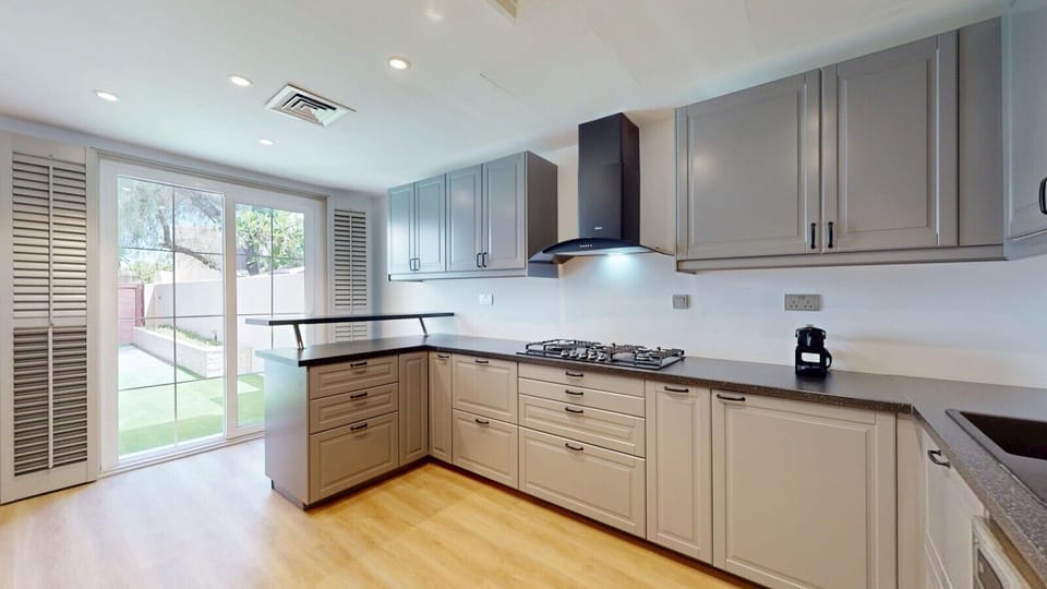 Kitchen-Al-Reem-1-Arabian-Ranches (1)