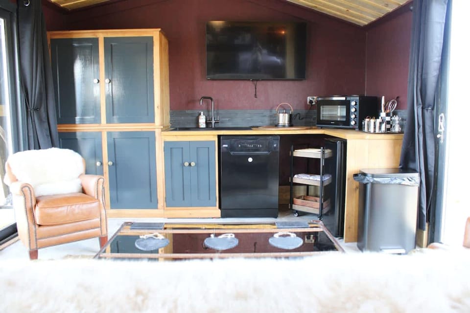 House | 1 bedroom