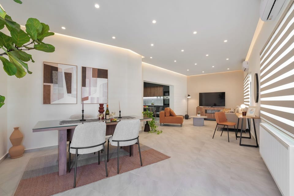 Apartment, 3 Bedrooms, City View | Living room | 50-inch Smart TV with satellite channels, Netflix, streaming services