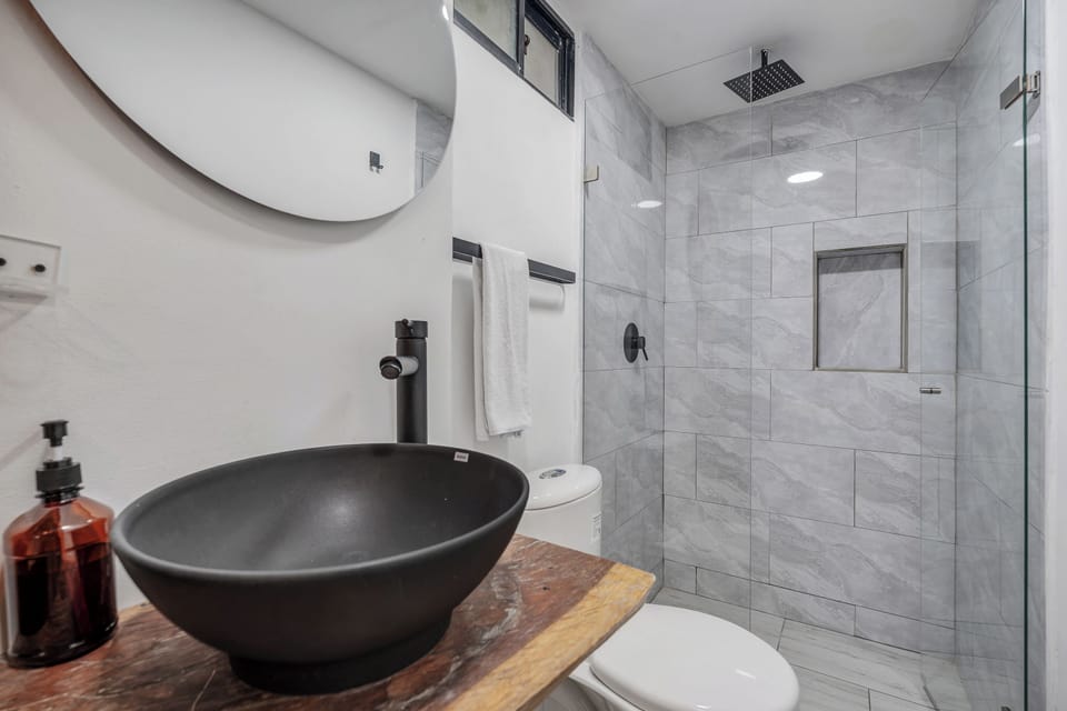 Deluxe Apartment, Balcony | Bathroom