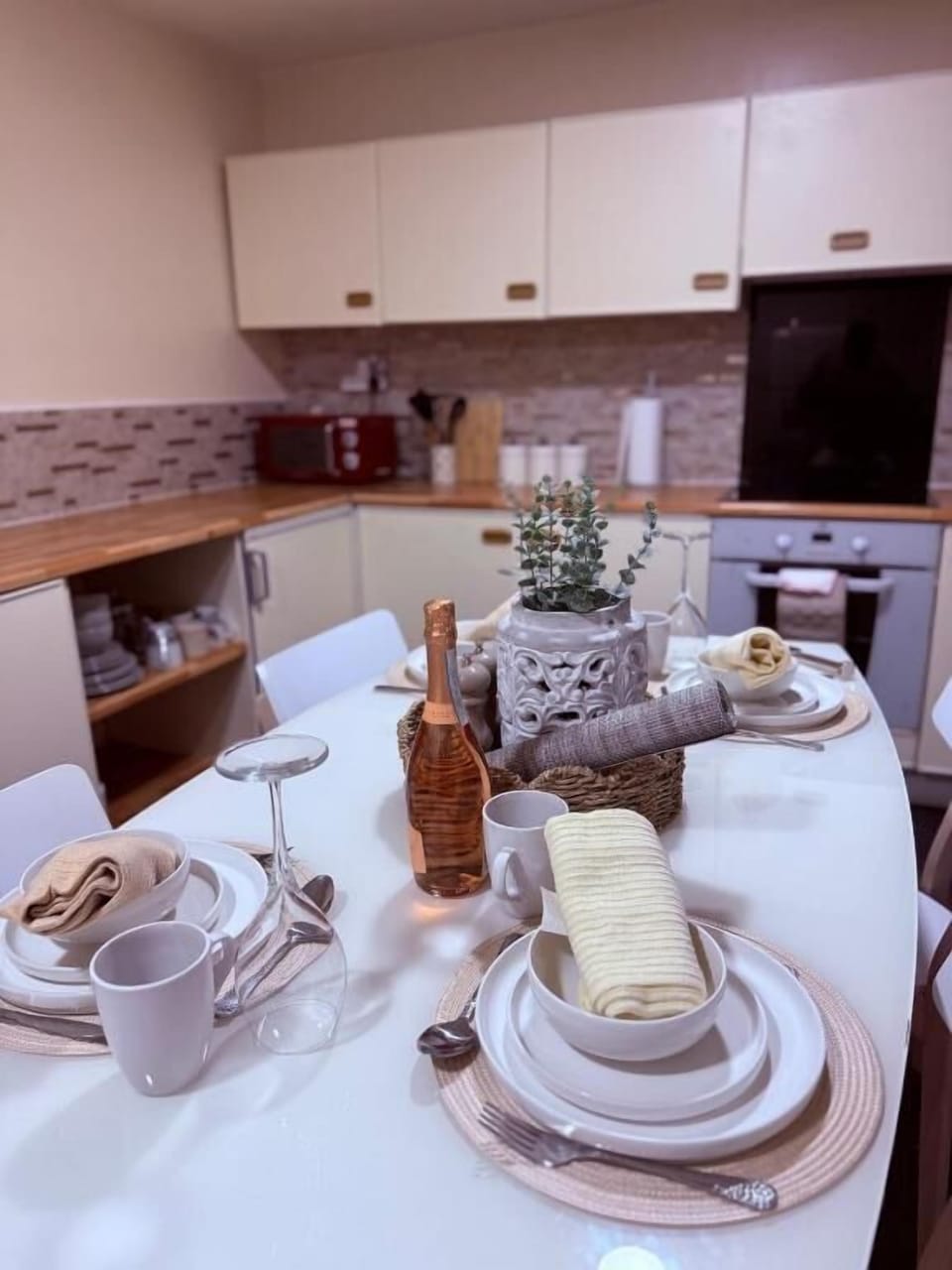 House, 3 Bedrooms, Fireplace | Dining room