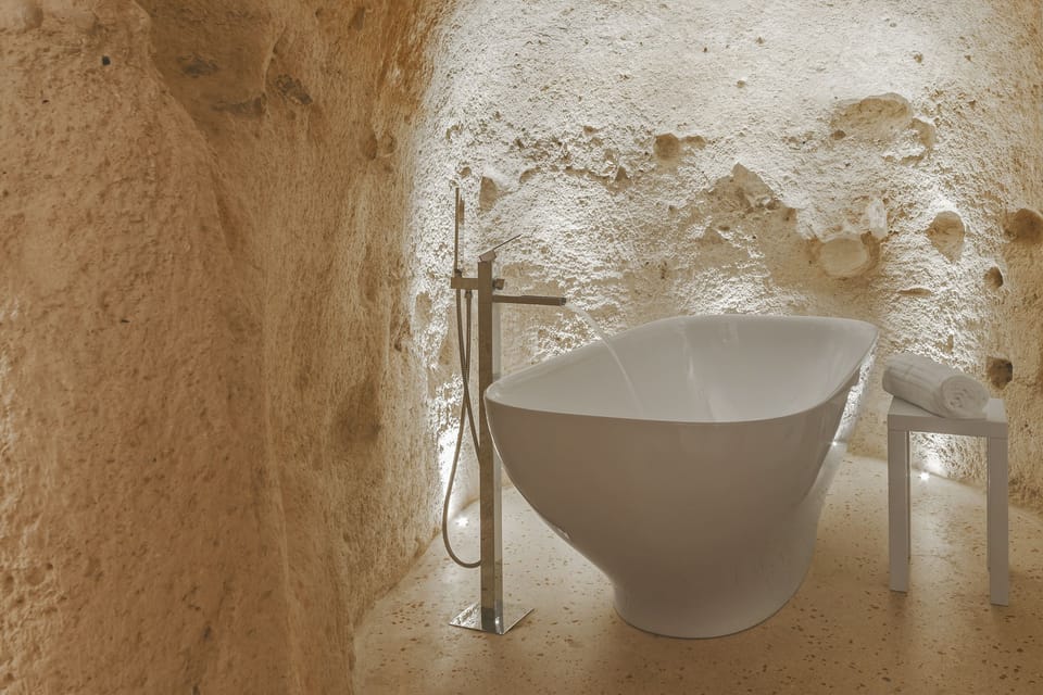 Suite (Metella) | Deep soaking bathtub