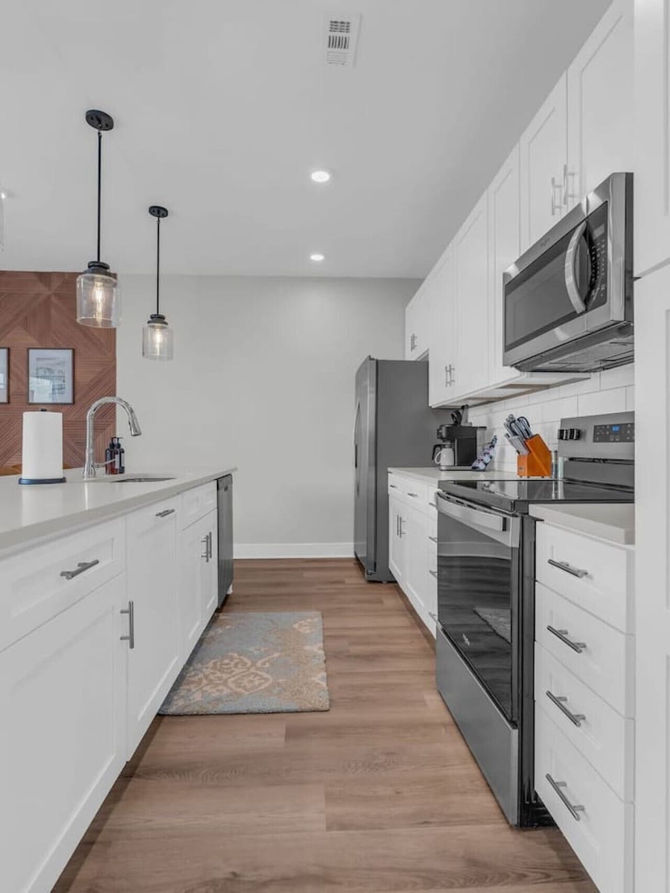 Gourmet Kitchen: Enjoy culinary adventures with sleek appliances and stylish finishes!