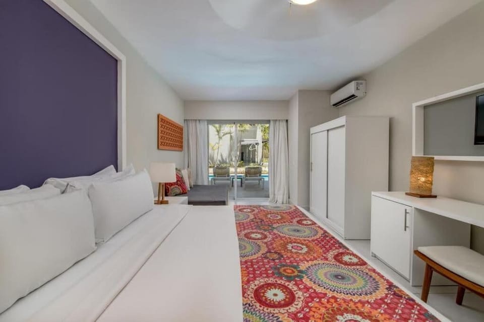 In-room safe, iron/ironing board, free WiFi