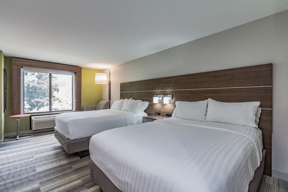 Standard Room, 2 Queen Beds | Hypo-allergenic bedding available, in-room safe, desk, blackout drapes