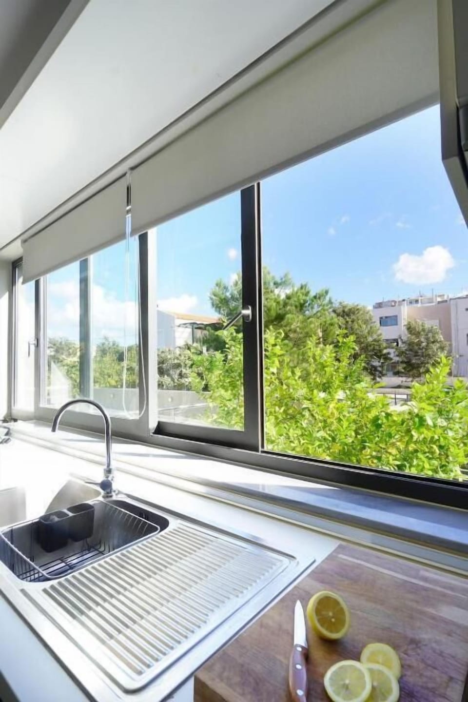 House, 3 Bedrooms, Sea View | Private kitchen | Coffee/tea maker, electric kettle, toaster