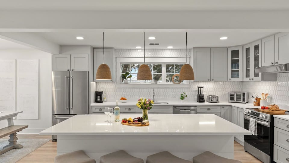 House (6 Bedrooms) | Interior