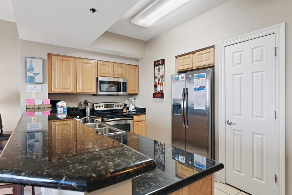 Condo, 1 King Bed with Sofa bed (Ariel Dunes II 1606) | Private kitchen