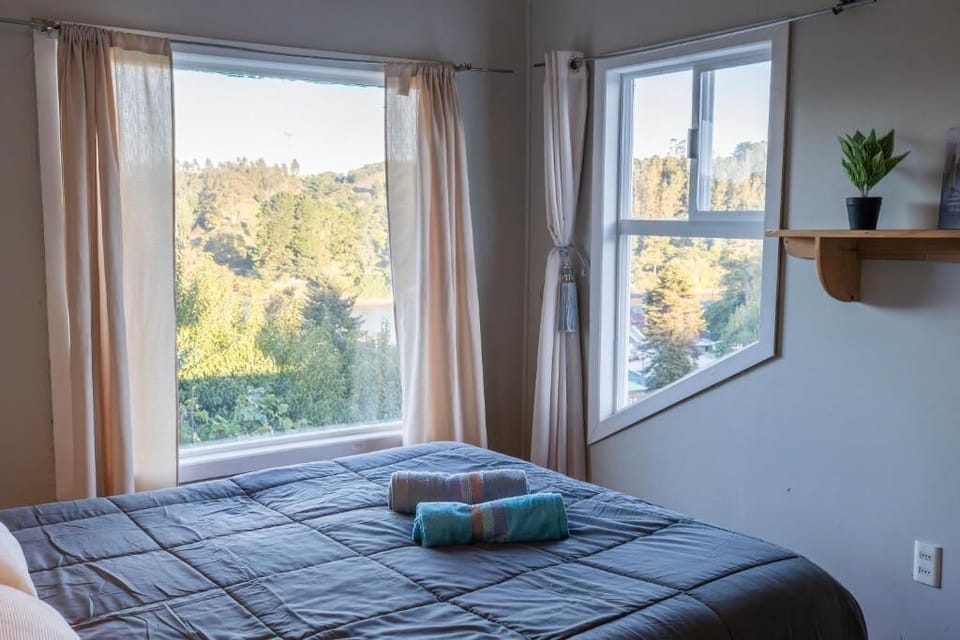 Double Room, Private Bathroom, Sea View | Free WiFi