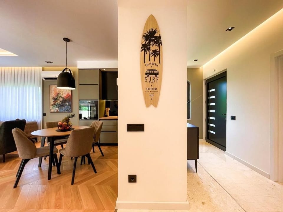 Luxury Villa, Pool View | Dining | Breakfast, lunch and dinner served