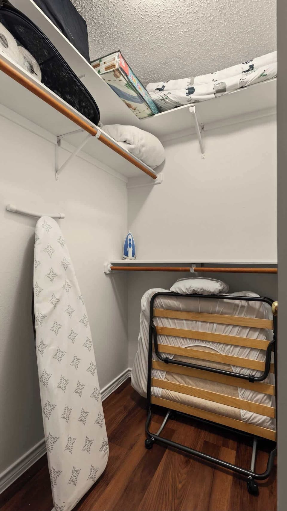 Extra Storage Space with Walk-In Closet. Extra cot that sleeps 1 extra person