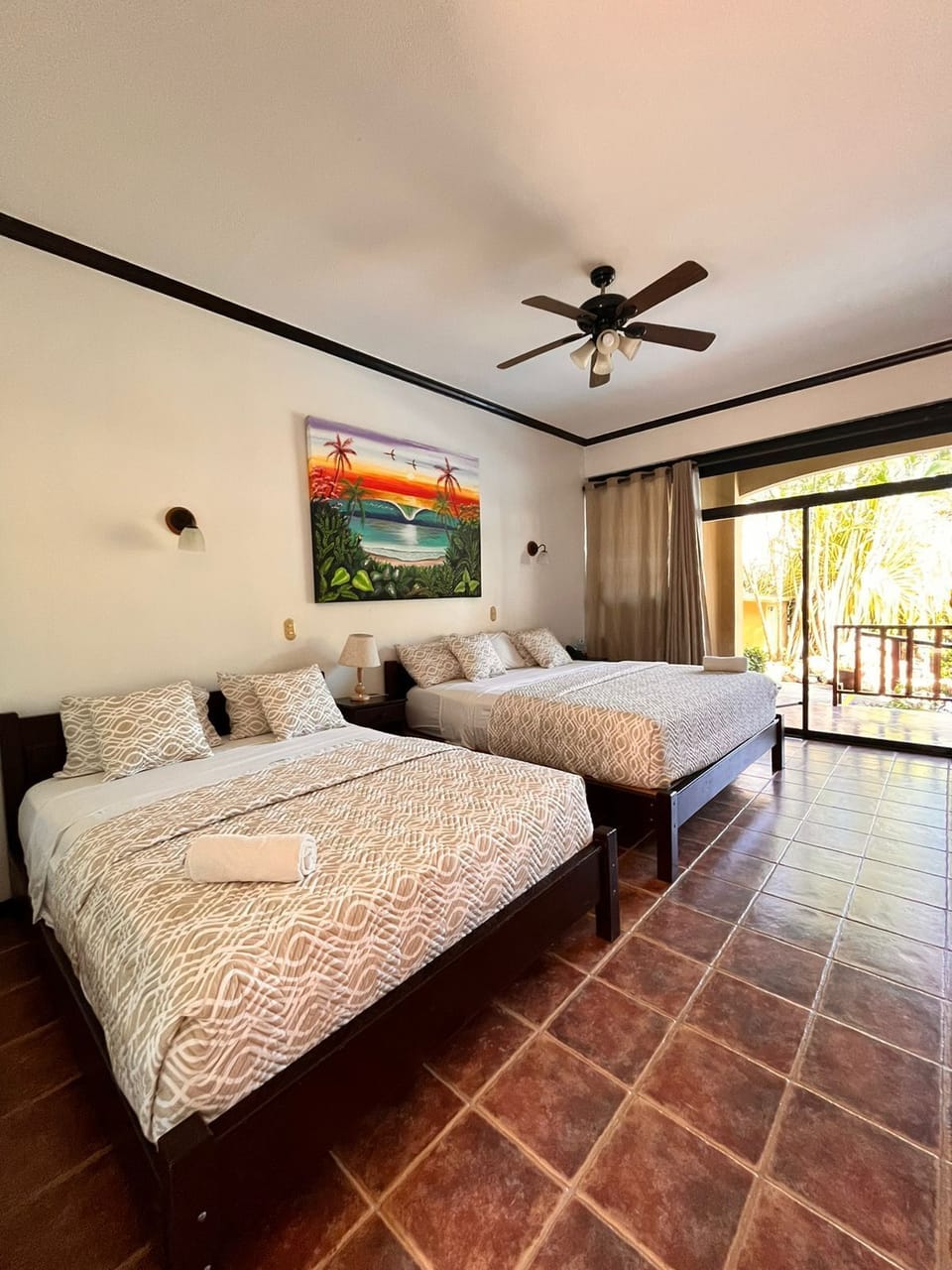 Deluxe Double Room | Minibar, in-room safe, desk, iron/ironing board