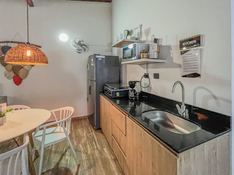 Luxury Apartment, Balcony | Private kitchen