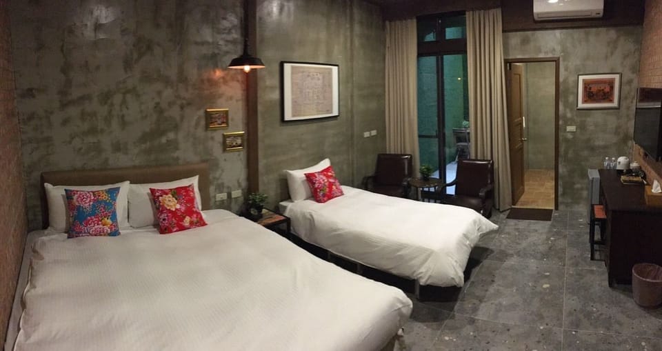 Classic Triple Room, 1 Bedroom, Balcony | Egyptian cotton sheets, premium bedding, down comforters, desk