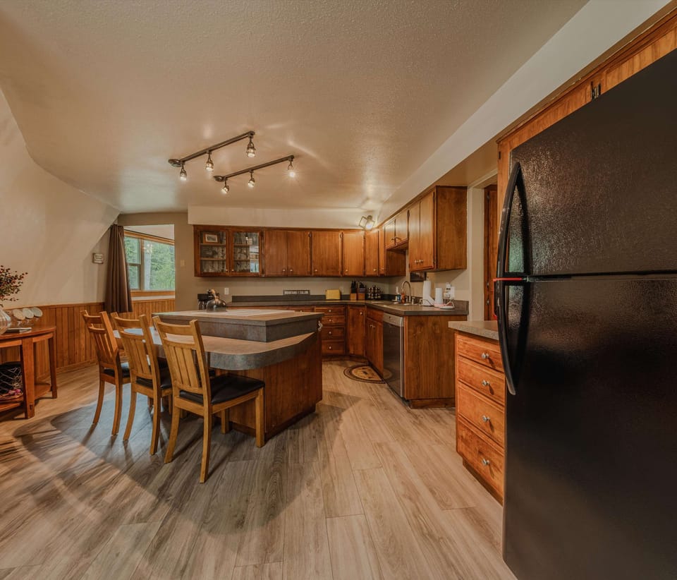 A welcoming kitchen space for your getaway