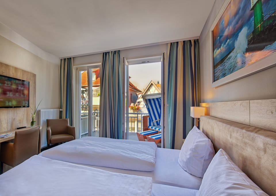 Standard Double Room, Terrace | Desk, laptop workspace, free WiFi, bed sheets