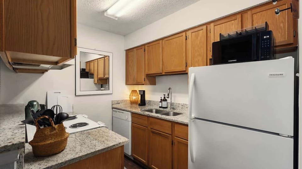 Fully Equipped Kitchen for Morning Coffee & Home-Cooked Meals