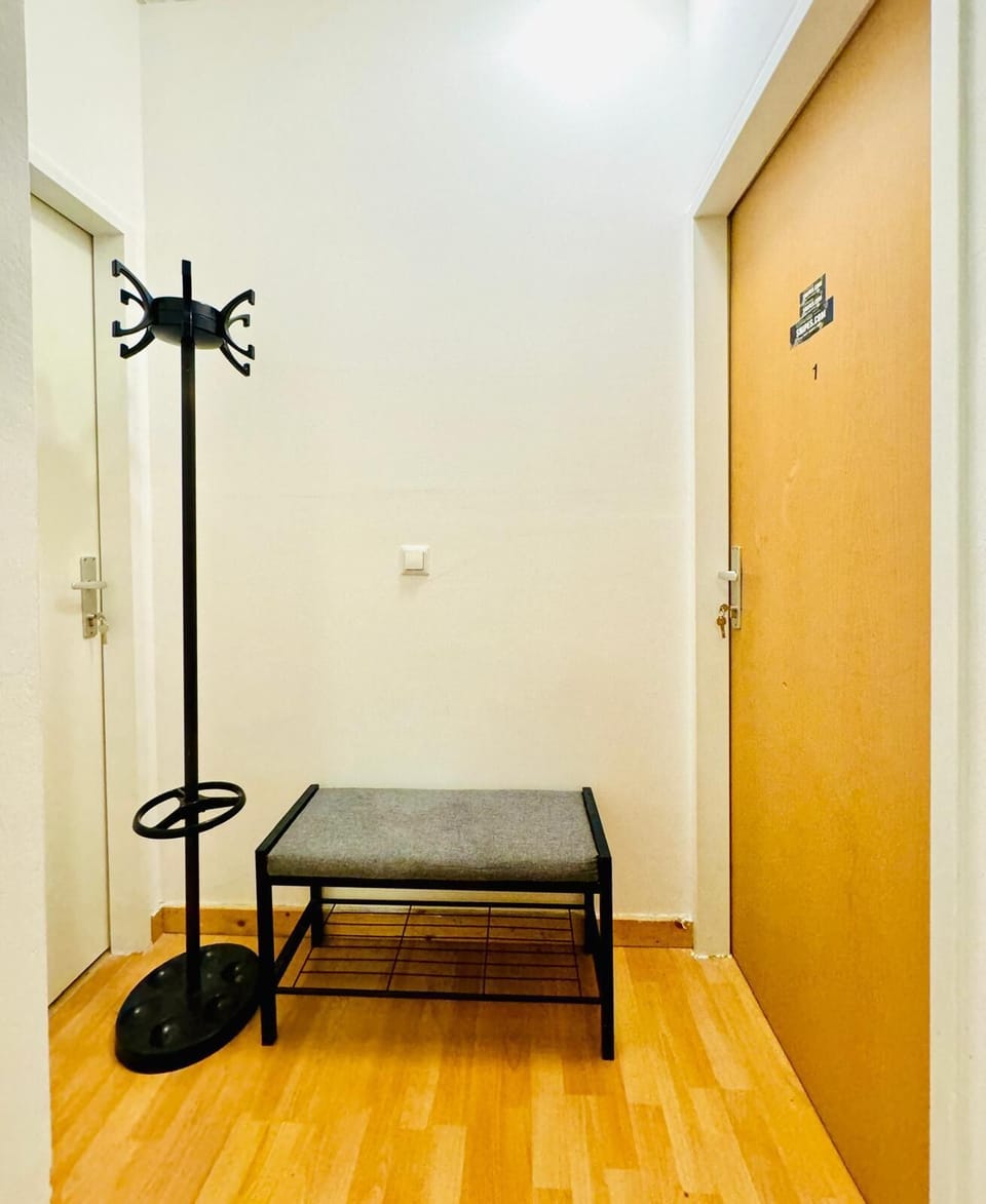 Basic Apartment | Interior