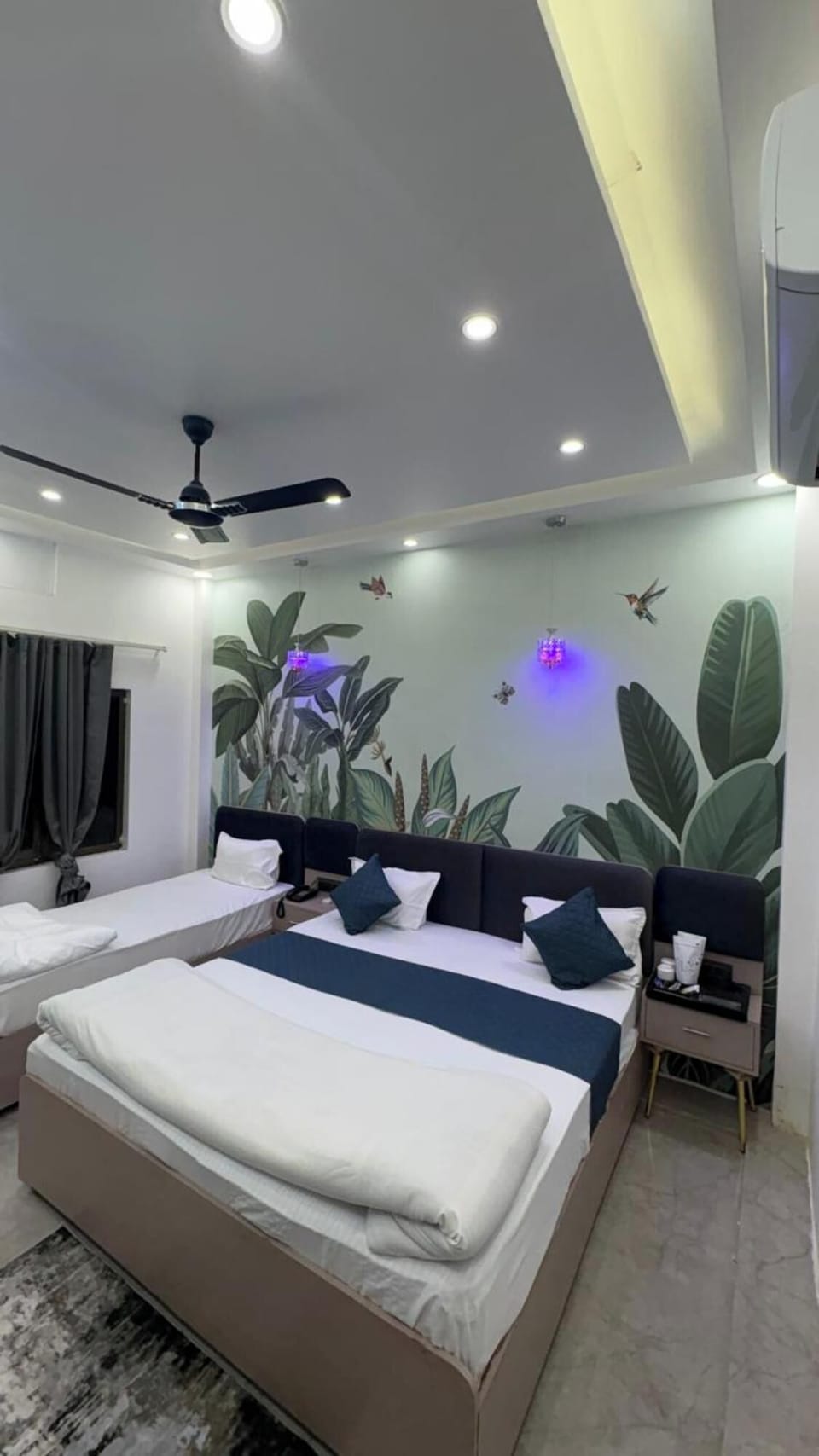 Triple Room, City View | Desk, free WiFi