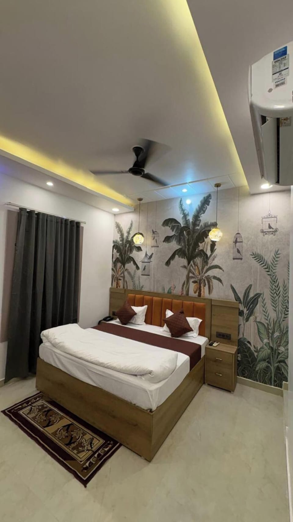 Double Room, City View | Desk, free WiFi
