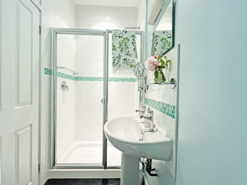 Shower room | Vine - Vine & Vineyard&rsquo;s, Ely