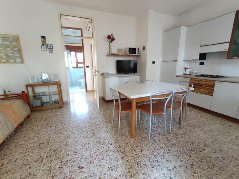 Apartment, 2 Bedrooms, Patio, Garden View | 3 bedrooms