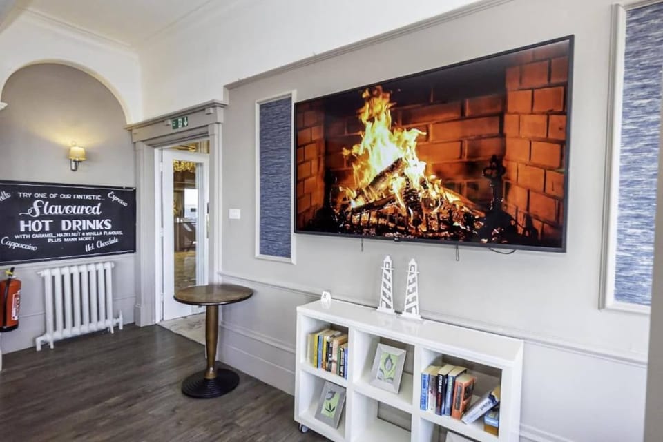 Entrance / Reception