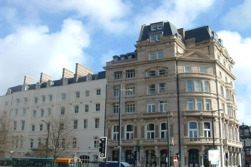 Hotel Exterior [summer]
