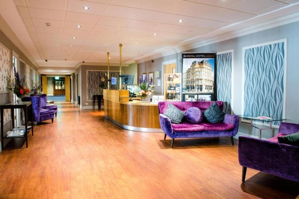 Entrance / Reception