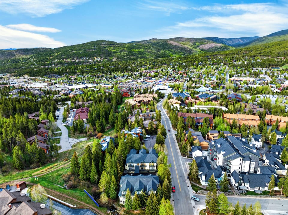Aerial view of the neighborhood. 