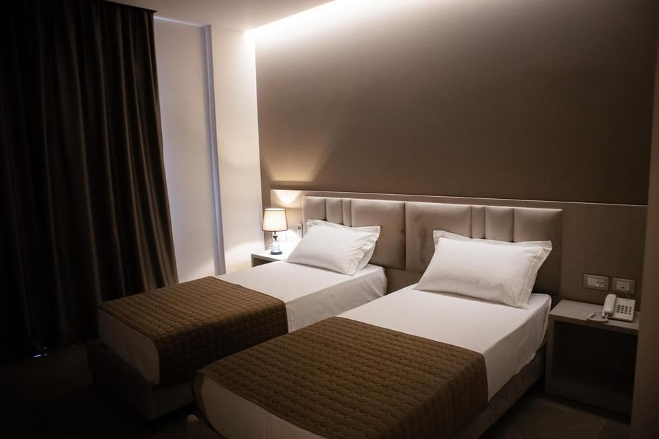 Double or Twin Room | Desk, laptop workspace, WiFi (free)