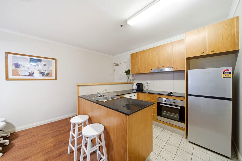 Apartment | Private kitchen | Cookware/dishes/utensils