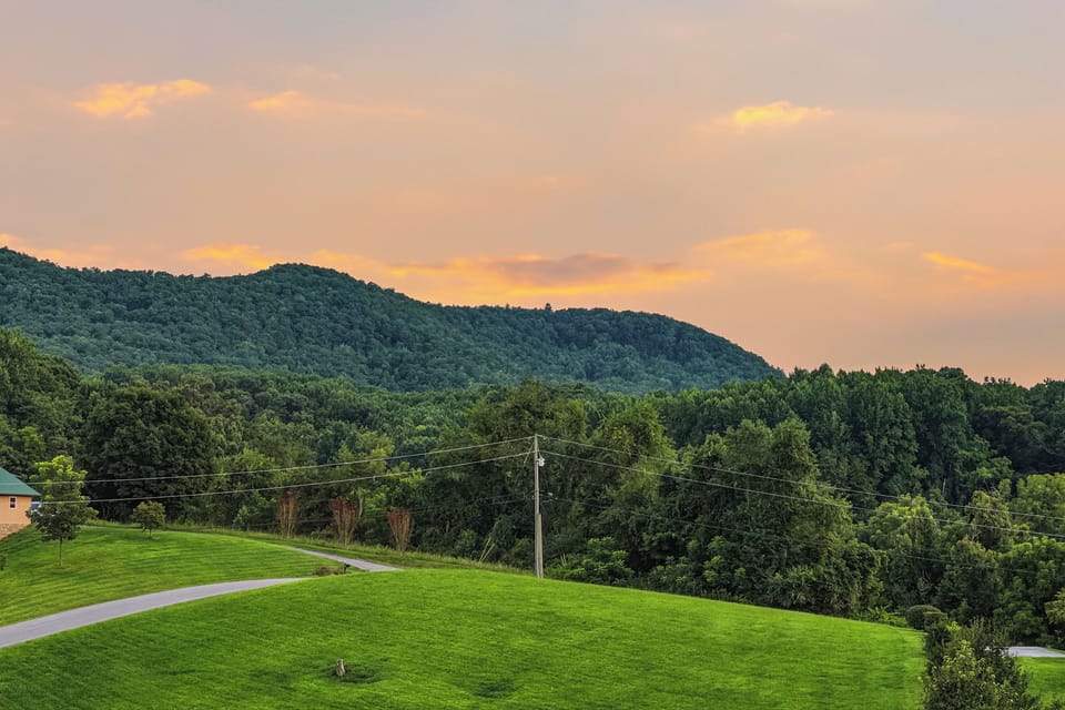 Sweeping Smoky Mountain views create a scenic escape