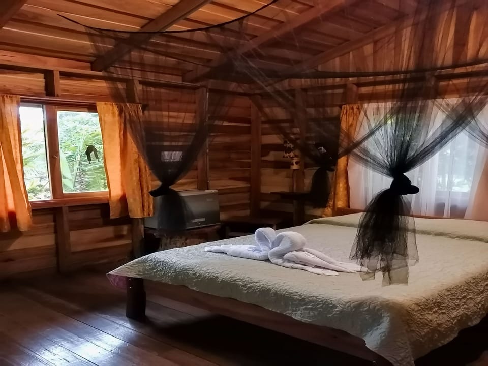 Bungalow, 1 Double Bed, Patio (2 adultos ) | 1 bedroom, free WiFi