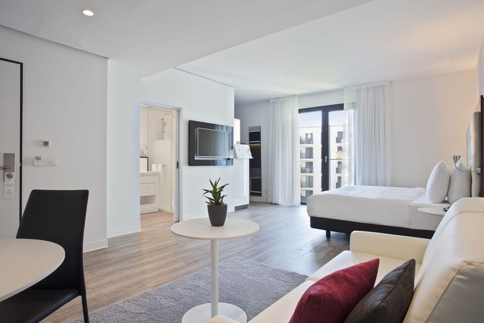 Hypo-allergenic bedding, free minibar, in-room safe, desk