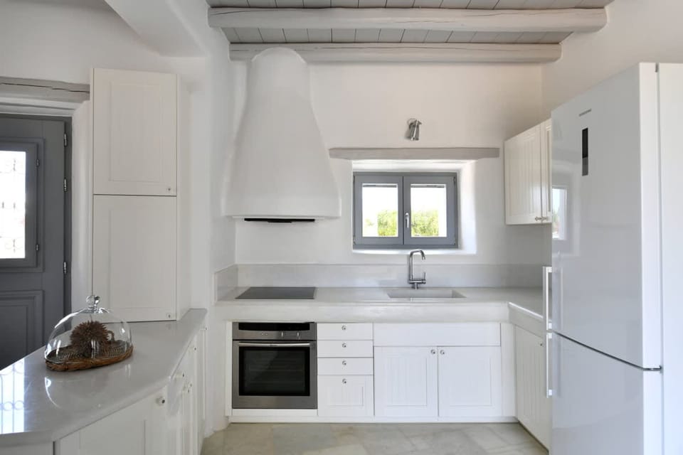 House | 2 bedrooms, desk, soundproofing