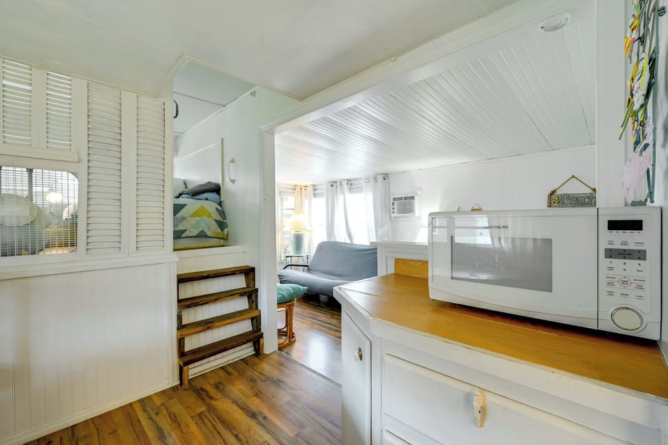 House (1 Bedroom) | Interior
