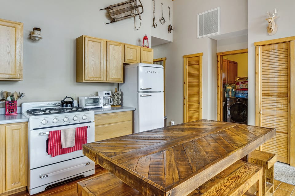 House (2 Bedrooms) | Interior